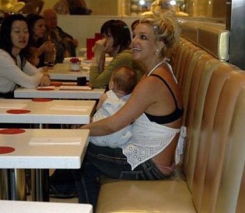 Moments after, Britney was tricked into believing that the owner of a café would protect her and keep her away from the paparazzi, but the owner laughed at her as the paparazzi took photos of her at one of her lowest moments at the time.