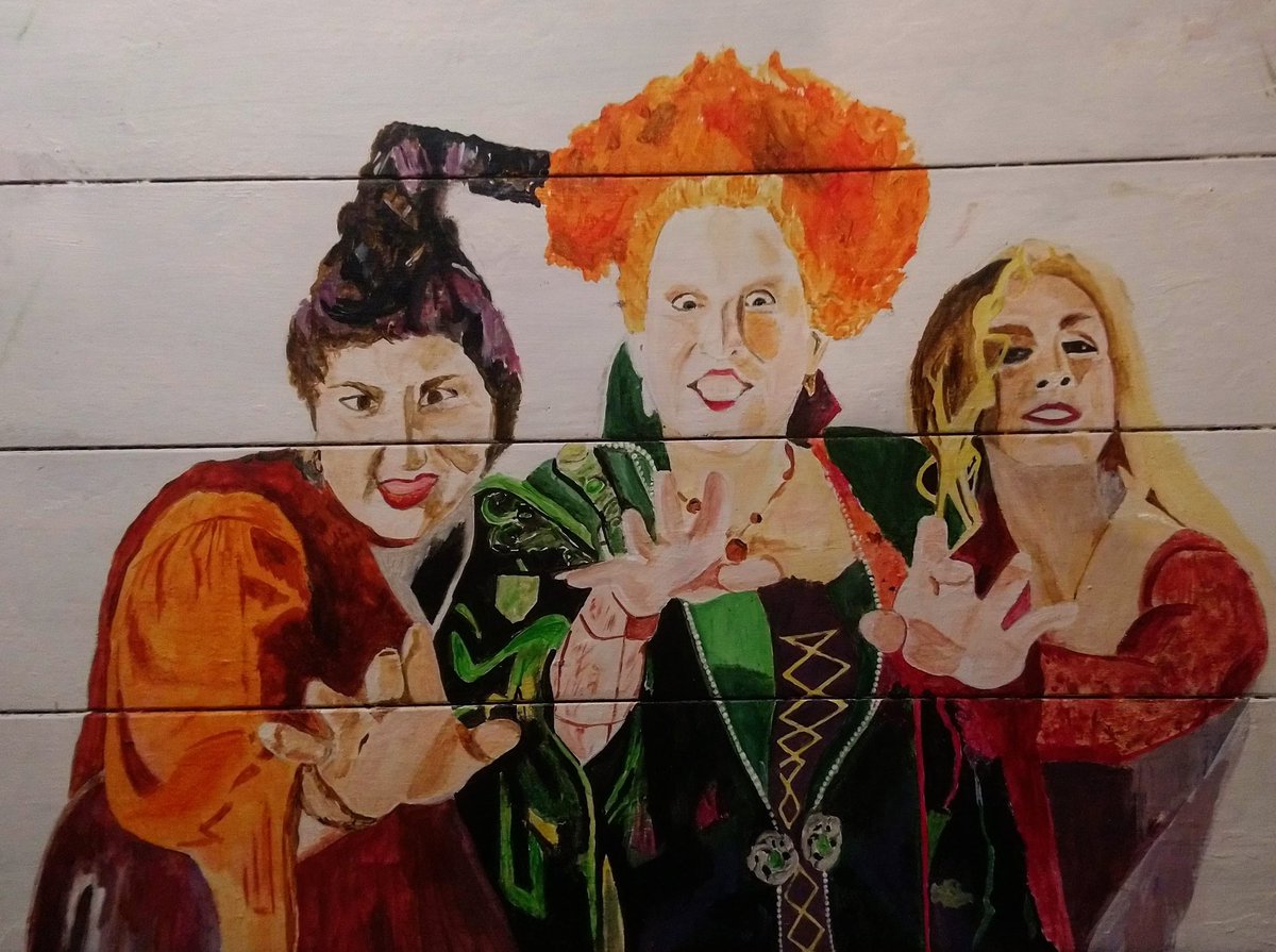 ResidingLight's tweet photo. Bit gutted that I didn't get to finish my Hocus Pocus painting before Halloween. It'll be done by next one at least.
#woodart #recycledwood #painting #art #handpainted #acrylicpainting #Halloween #allhallowseve #HocusPocus #witches #sandersonsisters https://t.co/eRXGCUxdKO