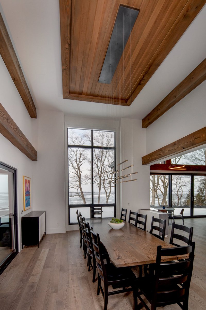 GilbertBurkeDBR's tweet photo. Get the dining space and designs that you need to host those large dinners with family and friends. Gilbert + Burke can help clients make the most of their space while adding a touch of style. 

#designbuildremodel #gilbertburke #gilbertandburke #dining #interiordesign https://t.co/hP3Hb218Uu