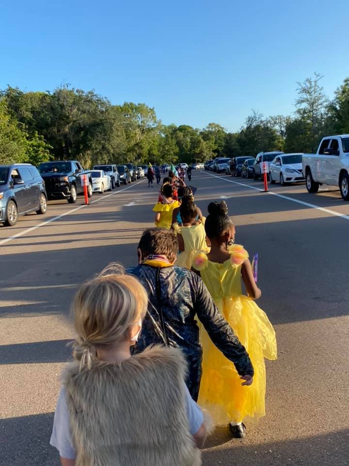 WatersetLightn1's tweet photo. Kindergarten & First grade Character parade was a huge success. It’s a very heartwarming celebration on this beautiful crisp Autumn morning. #WCSLeads #CSUSAProud @LTMorris_EDU @Marilor36138965 https://t.co/seXP89DjFH