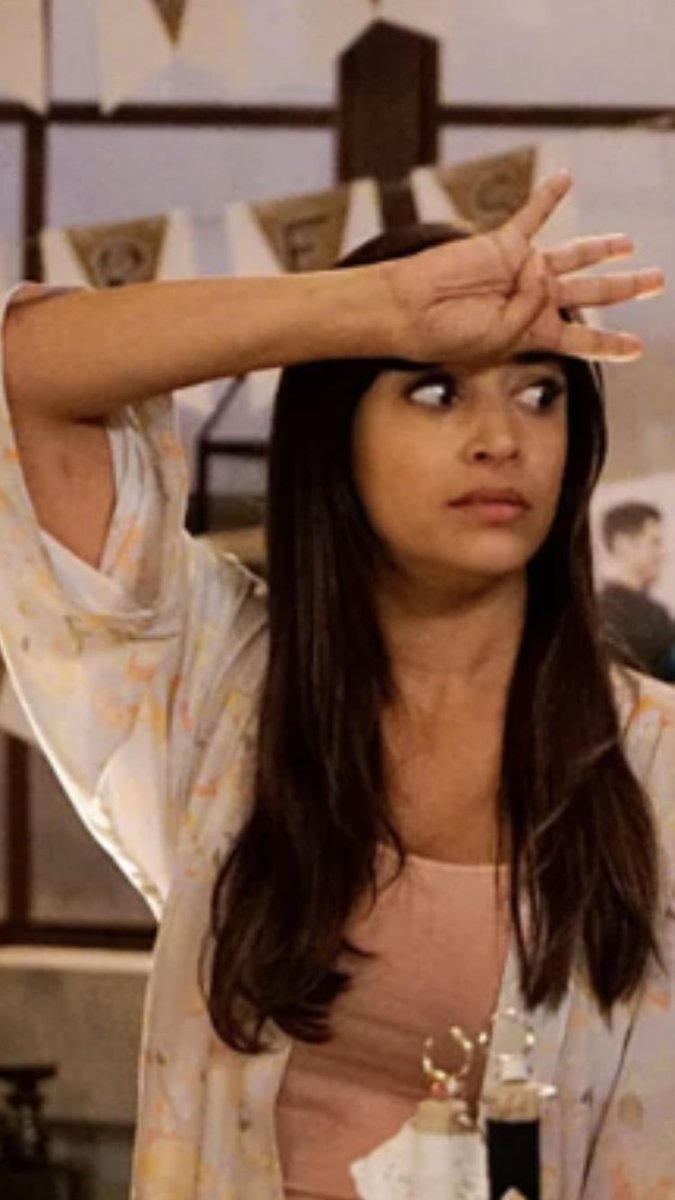 siyavesikar's tweet photo. My ultimate life goal is to play true american at least once @HannahSimone #NFID21 #NFHS #NewGirl https://t.co/tw0CmZuEar