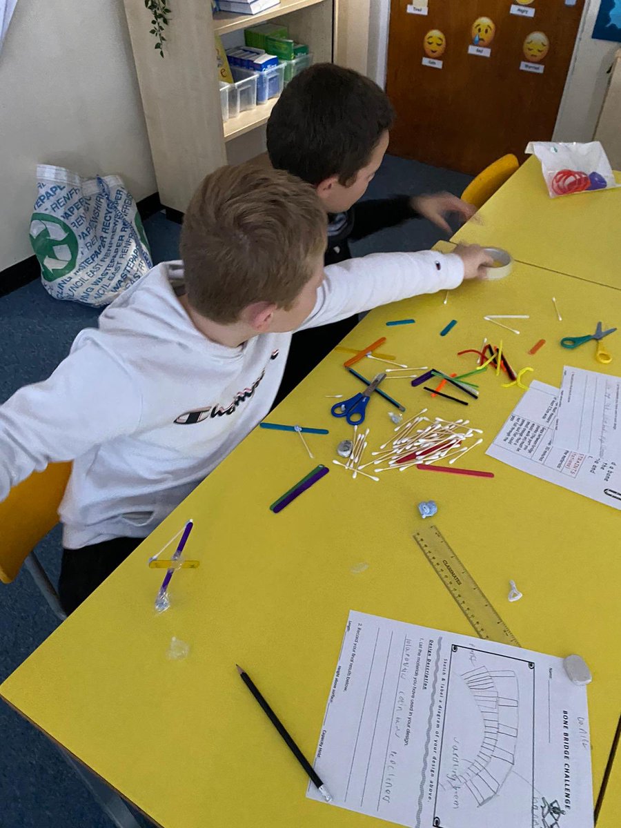 St_Thomas_ERC's tweet photo. Primary 5 were building skeleton bone bridges in STEM today! They were using their problem solving skills to construct a model out of limited materials - great work! ☺️ 1/2 https://t.co/MCWbjYXfPq