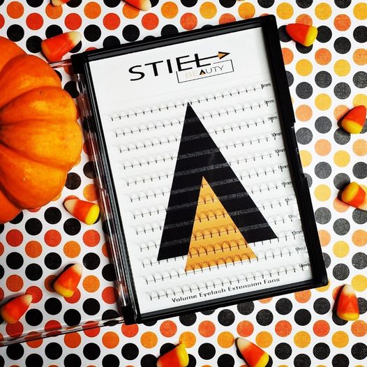 BeautyStiel's tweet photo. Happy Halloween! 🧜🏽‍♀️🧟‍♀️🧛🏾‍♀️👻👹🎃
#happyhalloween #mischief #happyfriday #stielbeautybabe #lashartist #stielbeauty #lashextensions  #phillylashes #phillylashartists #lashtech #lashtechnician #smallbusinessowner #blackownedbusiness #lashlife #womeninbusiness #lashbeauty  #lashqueen https://t.co/B4HjgqplrN