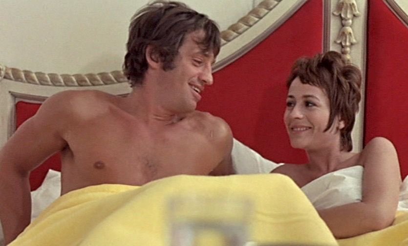 philippe_rouyer's tweet photo. À 23h20 sur @France3tv, c’est l’heure du Ciné-club. Avec un très bon @LelouchOfficiel «Un homme qui me plaît» (1969) : #JeanPaulBelmondo compositeur de musique de film séduit #AnnieGirardot vedette internationale le temps d’une parenthèse enchantée sur les routes américaines https://t.co/0odis3n25M