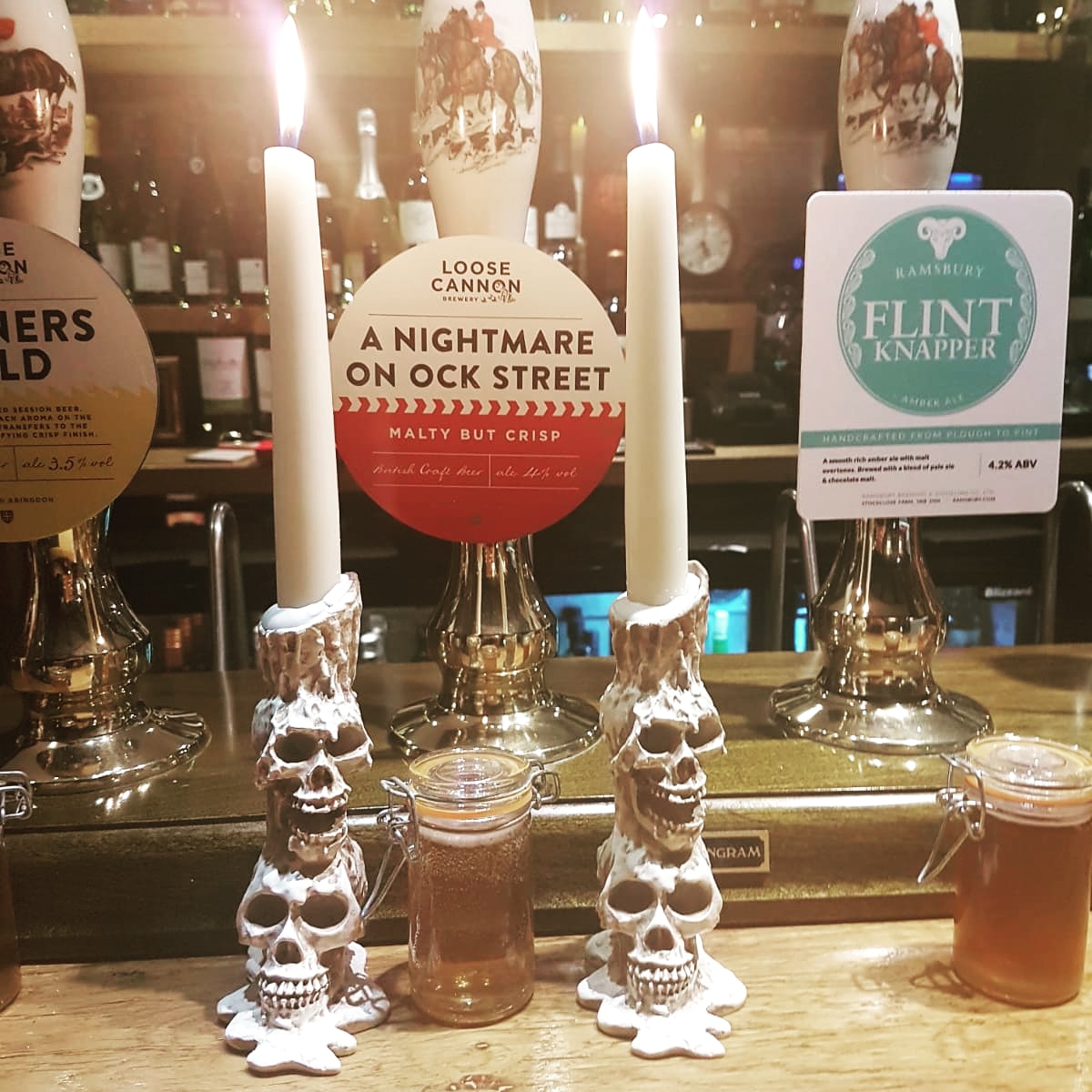 #Halloween <a href="/LooseCannonBeer/">Loose Cannon Brewery</a> A Nightmare on Ock Street #ale #freehouse #pub #oxfordshire #trickortreat #supportlocal @Longcot_Village <a href="/OxTweets/">OxTweets</a> <a href="/SwindonCAMRA/">Swindon CAMRA</a> @ChristopherGotc