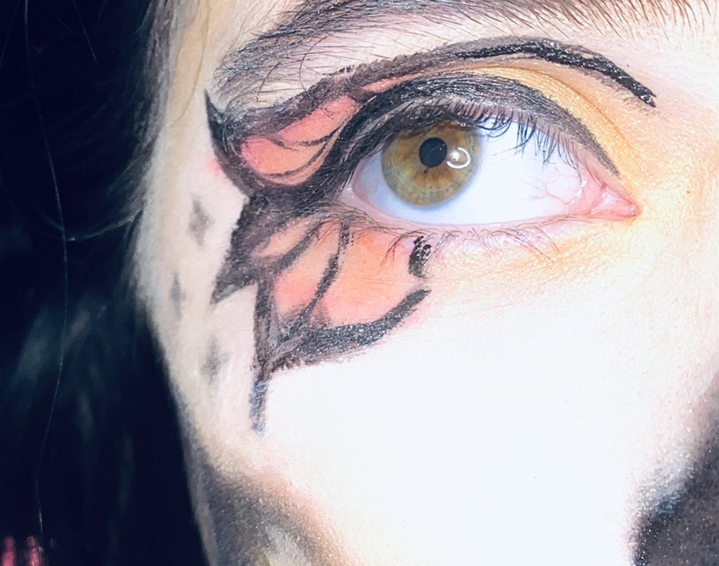 nina_ems18's tweet image. This are my entries for the #LPMakeUpComp I hope you like them 👉🏻👈🏻 @LiamPayne #LPShowact3