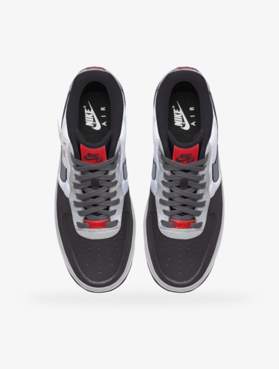 AmirulAshrafIyu's tweet photo. would anyone get these? if nike releases it π #CustomShoeDesign https://t.co/ZhpJup8MZk