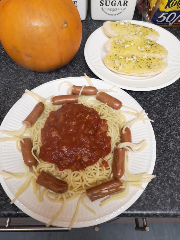 This evening I will be celebrating the 150 families who cooked with us this evening my spamming my newsfeed with photos of there happy faces! Thanks to #Rtime for paying for ALL of the ingredients! We love you! #ENDCHILDFOODPOVERTY <a href="/MarcusRashford/">MR14</a>  @StreetGamesNor1