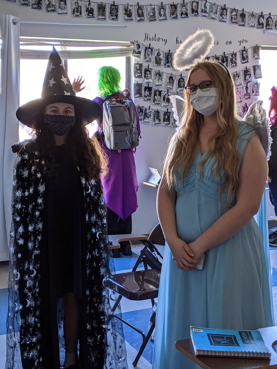 SociallyStudy's tweet photo. Happy Halloween from OCSA! #wherepassionmeetspurpose https://t.co/695VcCSvAQ