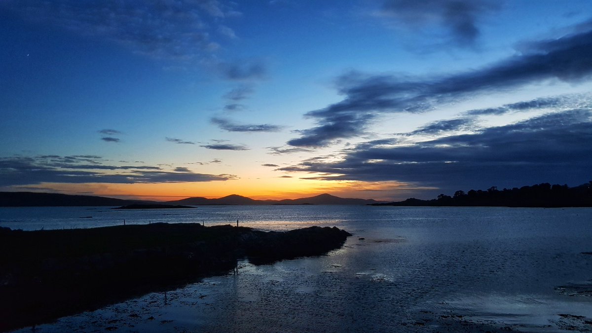 carberysailing's tweet photo. The calm before Storm Aiden in Ahakista #wildatlanticway #westcork https://t.co/xt61eWQ7EL