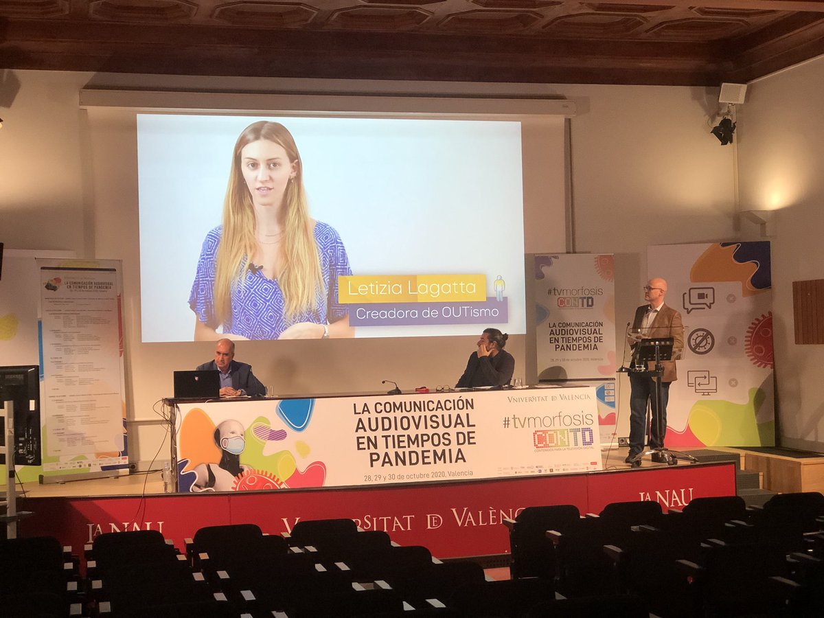 Máster Formatos UV tweet media