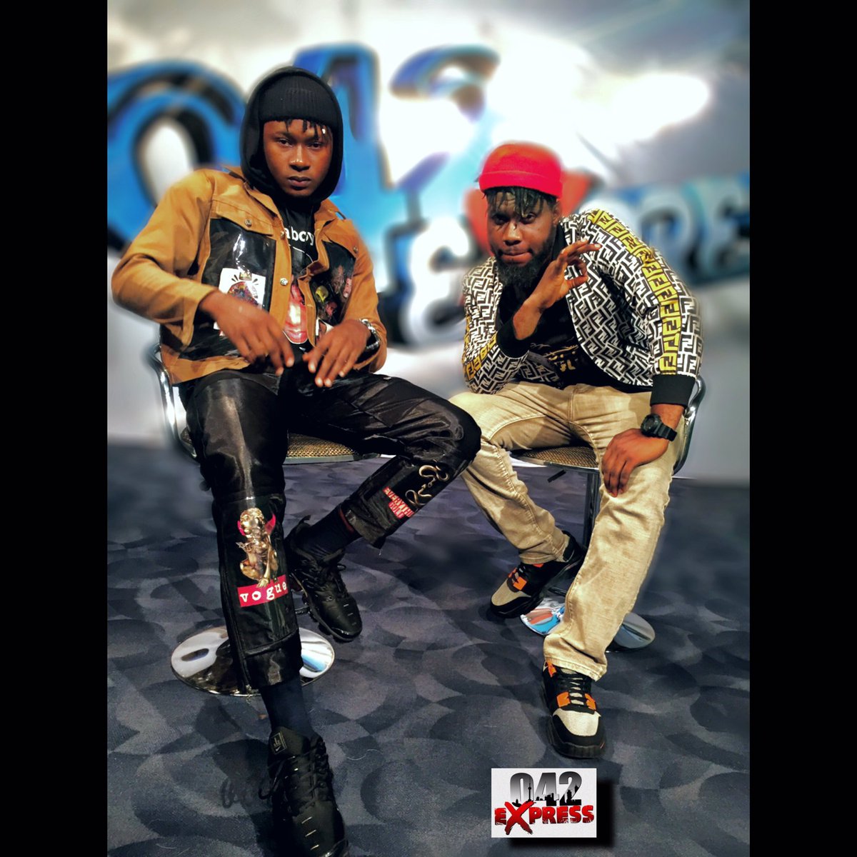 BlueMagic__Odii's tweet photo. So yesterday @kolaboyofficial was on the hot 🥵 sit and he handled it like a champ

#042express 
Monday’s to Saturday’s 
2 - 3pm 
#etvchannel50 #startimeschannel113 #freetvchannel502 https://t.co/pXdS4CZpqI