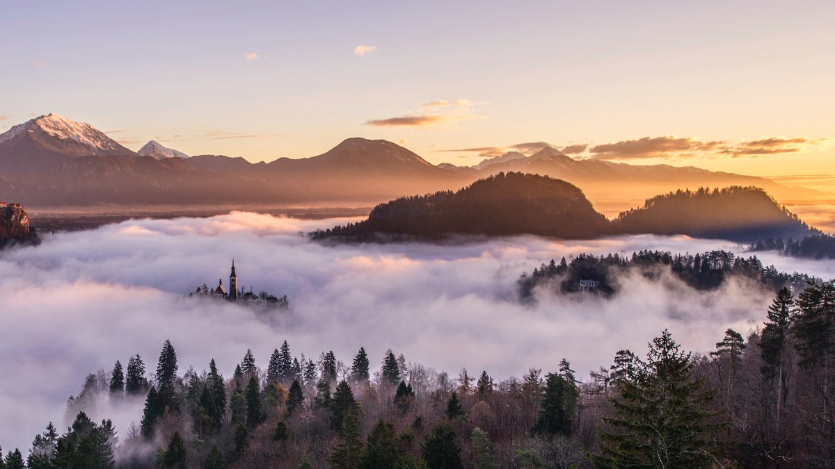 EtherealMusicC's tweet photo. Nothing like a beautiful landscape to brighten the day🌄
⠀⠀⠀⠀⠀⠀
#landscape #wallpaper #landscapephotography #landscapelovers #nature #naturephotography #naturelovers #natureinspired #naturephoto https://t.co/J70r6iSlKY