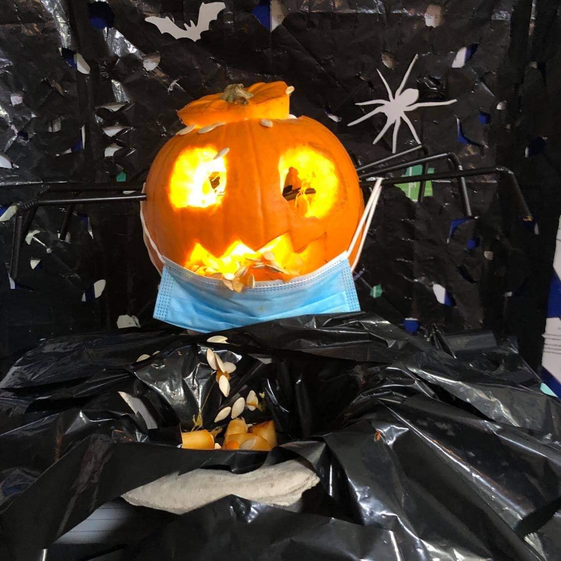 Staff at DC have had a fun week, lots of Halloween activities have been taking place. We’ve had lots of fun and laughter, thanks to Sr. Emma Roberts for organising and our super star 🤩 judge Julie our cook from kitchen  #teamICSD #boltonnhsft #boltoncouncil