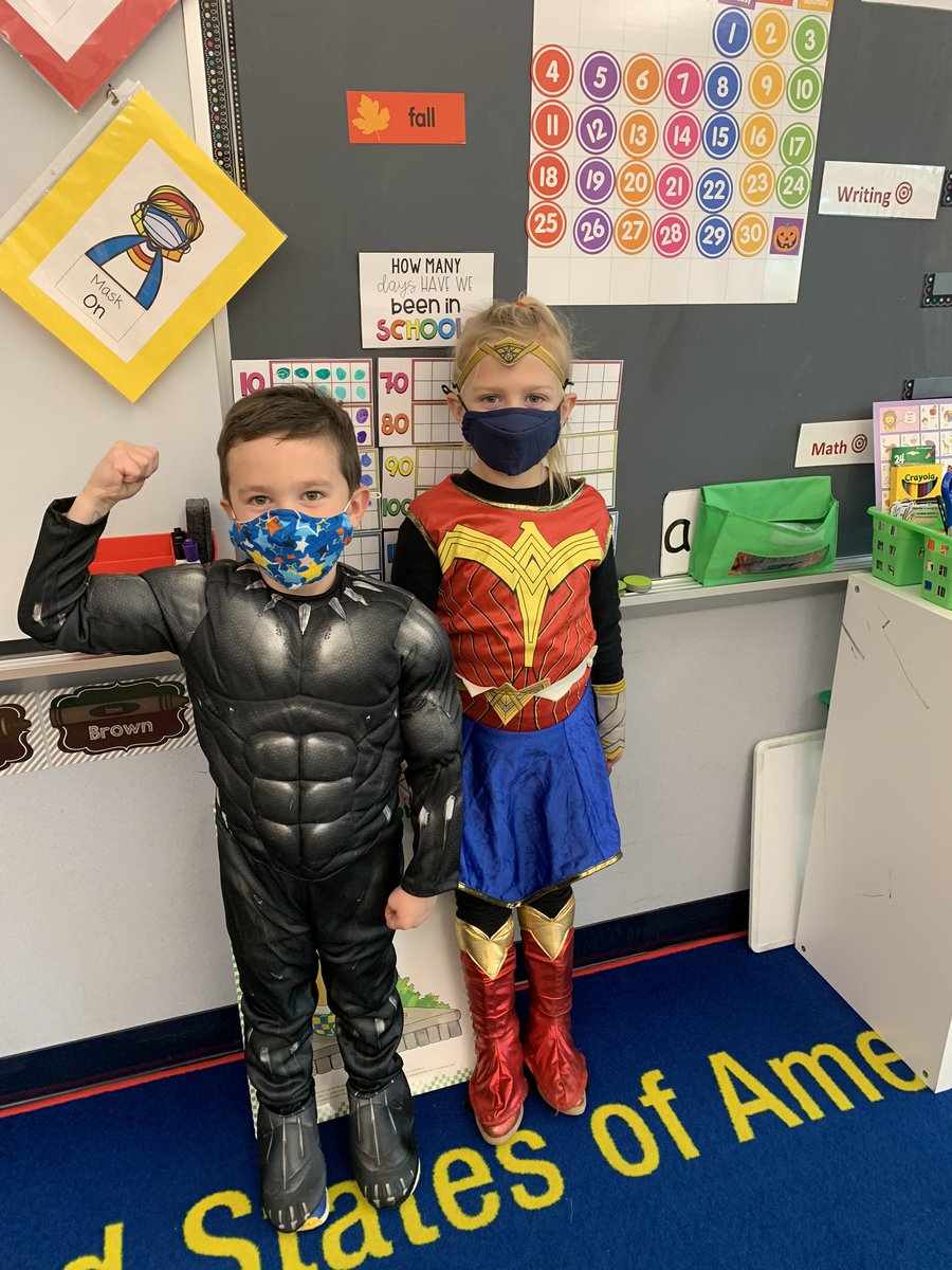 MrsMancl's tweet photo. First grade Halloween fun! https://t.co/MAEkocjHZg