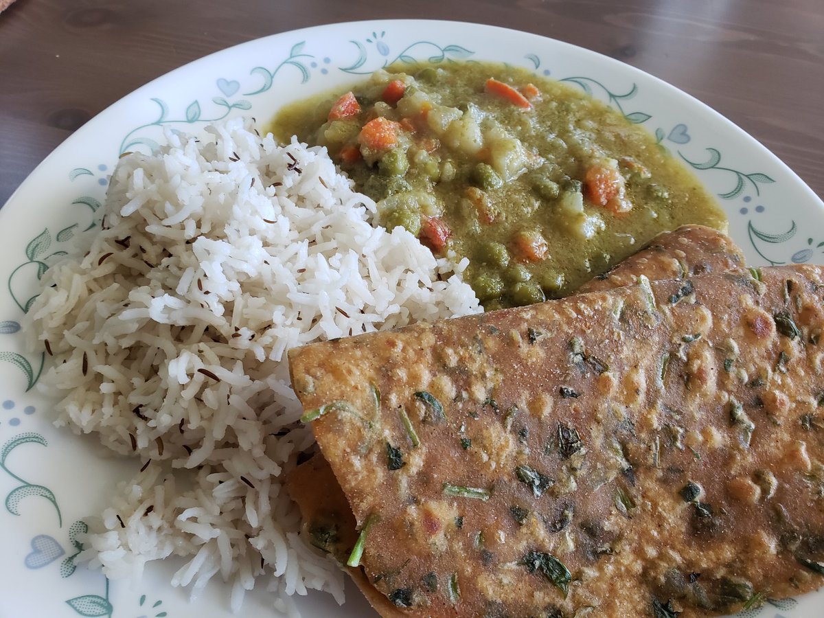 umamithun's tweet image. #FridayCooking Jeera rice, Methi chapathi and Vegetable kurma.