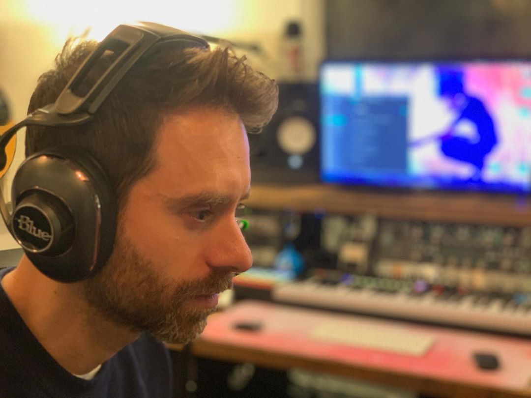 simpleplan's tweet image. Listening to the final mixes of #SPAlbum6 ! 🎧
We honestly can’t wait for you to hear these songs!
Who’s ready for some new music? 🤘🏻⚡️🤘🏻