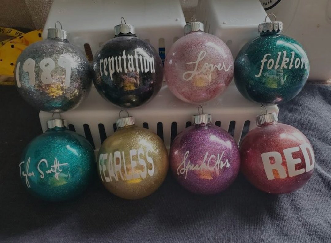 . @Saylorrtwiftt  http://AllThingsThirteen.etsy.com  specializes in mostly resin coasters & doormats. They also make Taylor era ornament sets which are the best sellers in their shop! Sooo good