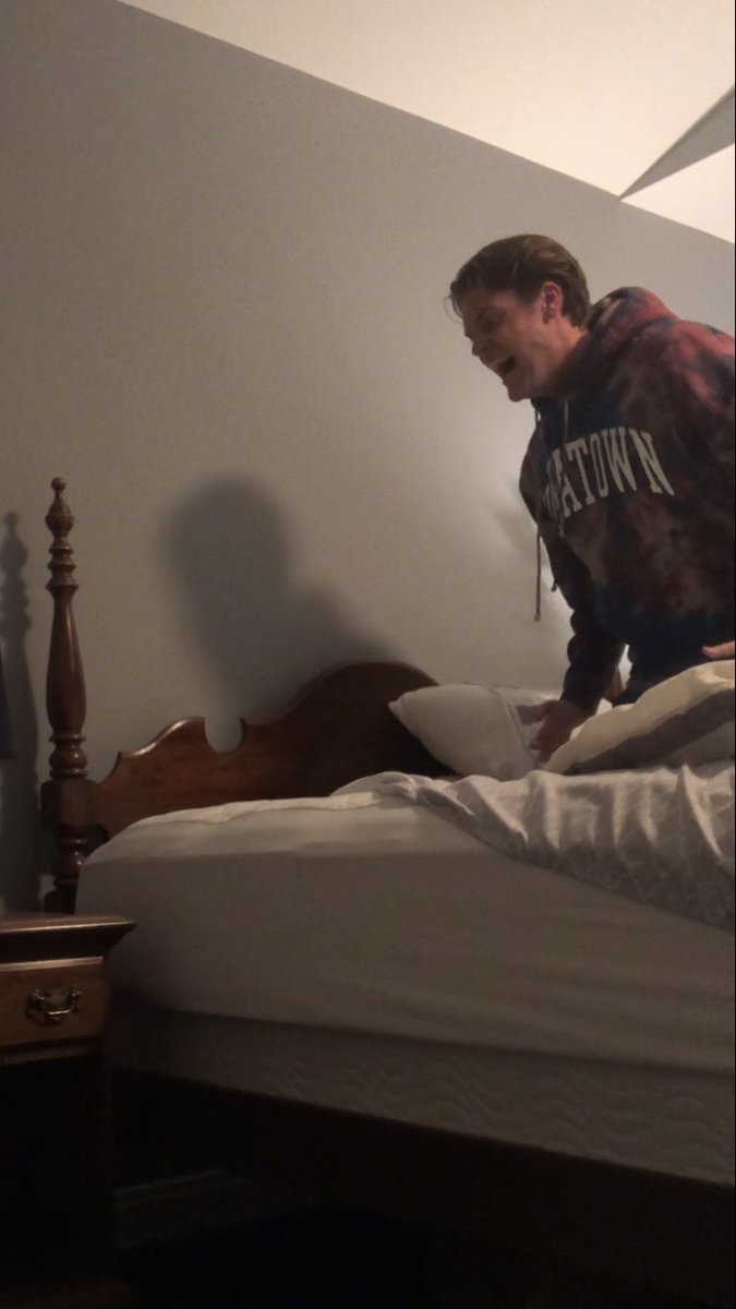 CaucasianJames's tweet photo. last night was a vibe https://t.co/1BgBkhqNjH