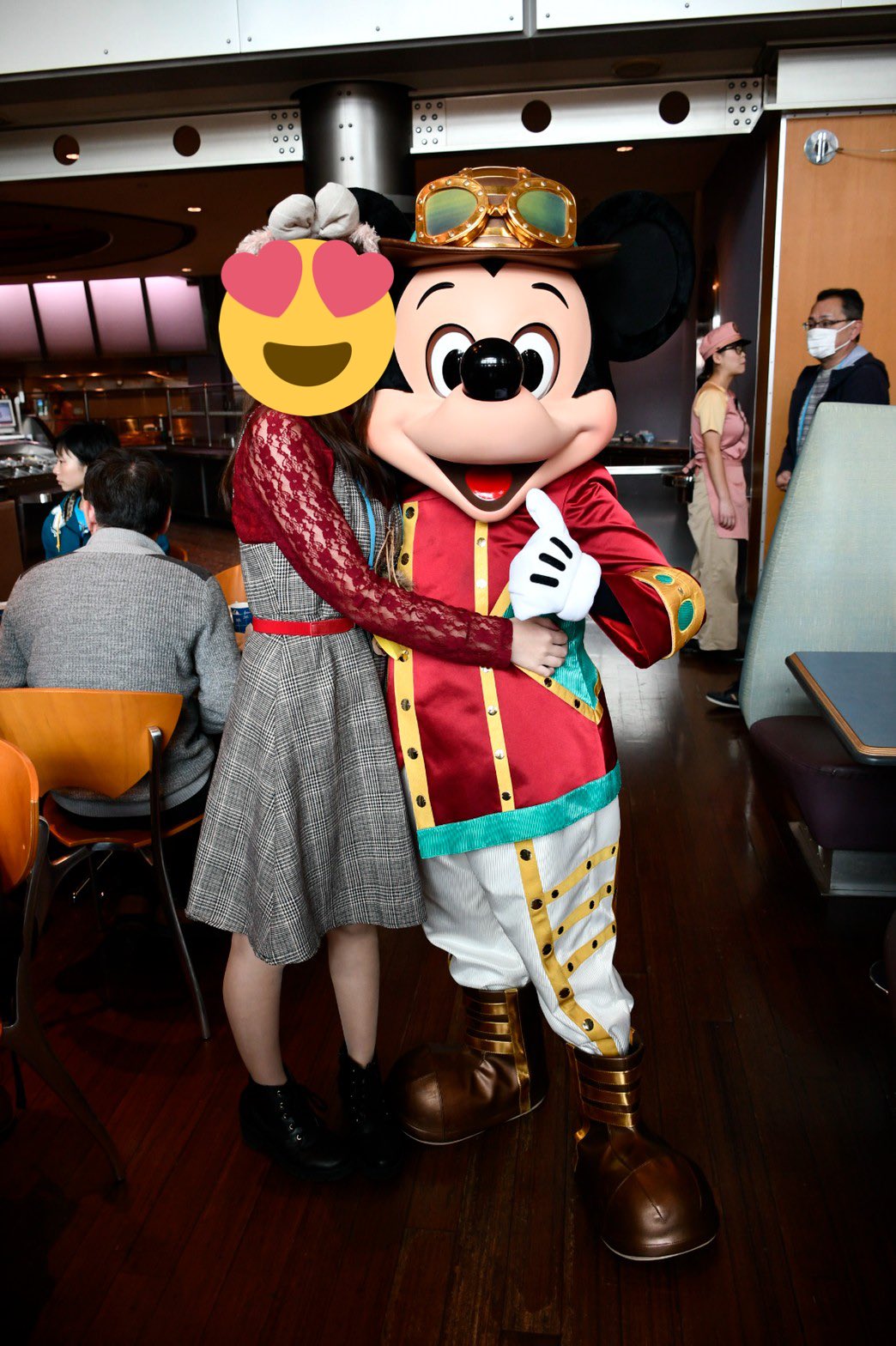 ゆうか 1 ミッキーとのツーショットは 激レアすぎる んんんんっかわい 1rt ptになります Rt数競ってます よろしくお願いします ミクチャ Modecon Rt企画 Rt希望 ミッキー ディズニー ディズニーランド ディズニーシー