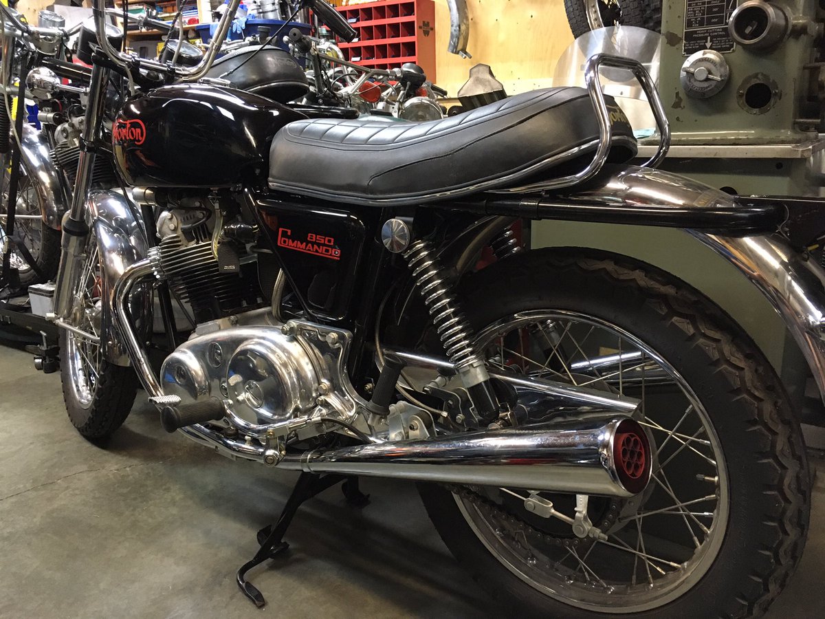HooligansCycles's tweet photo. Commando ready to be released into the wild... #Norton #nortoncommando #commando850 #vintagemotorcycle #Britishmotorcycle #classicmotorcycle #motorcyclerestoration #rideimust #hbcparts #hooliganscycles #hooligansbritishcycles https://t.co/o4UAw5kGde