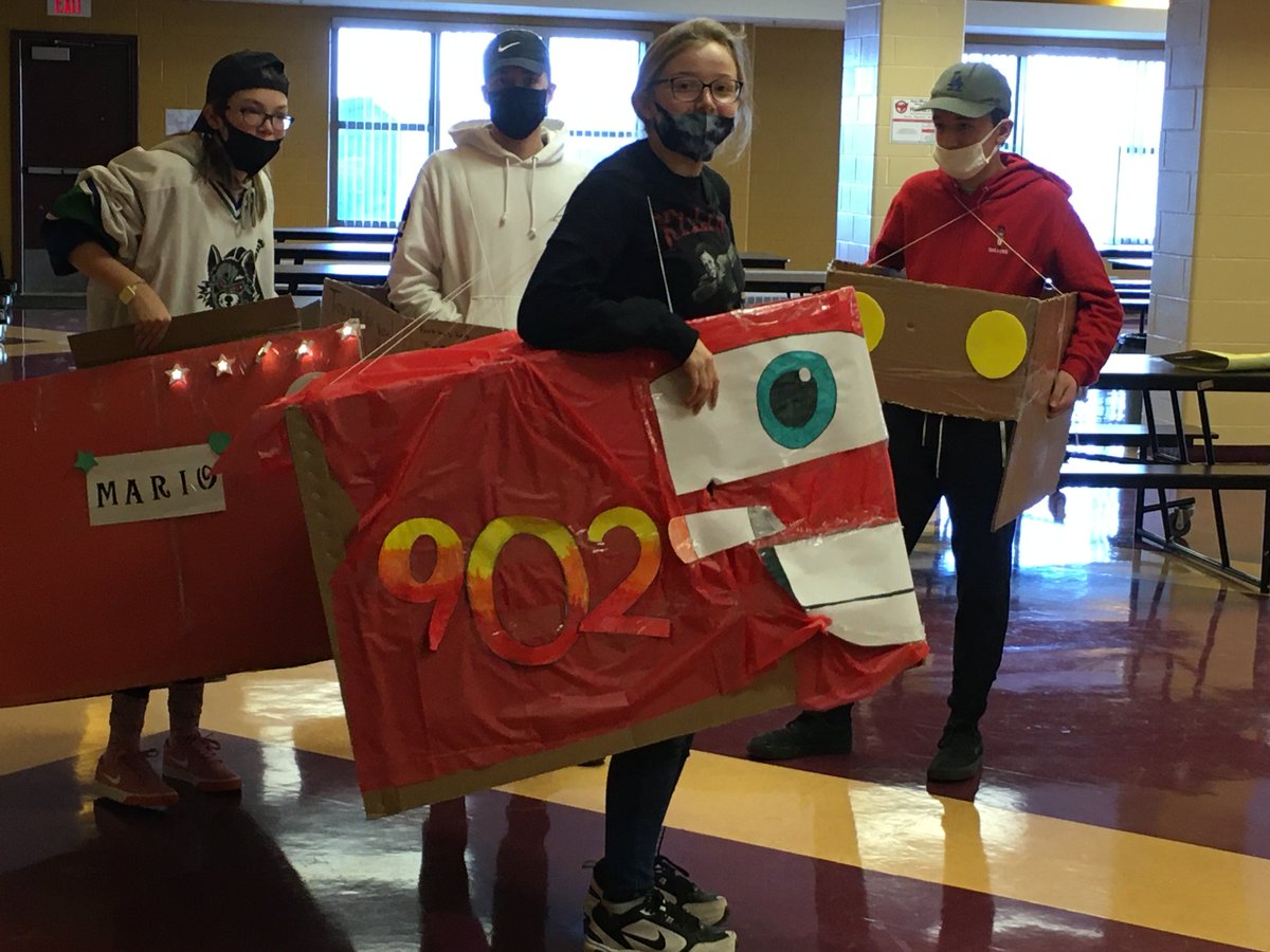 MealyMountain's tweet photo. Pre-race preparations for the Mario Kart obstacle racetrack. Class cohorts had one period to create a race car that could survive an unseen track... Intense! @NLESDCA @cmwhawk #FallFest2020 #MMCHawks https://t.co/ABPIoZv1Op