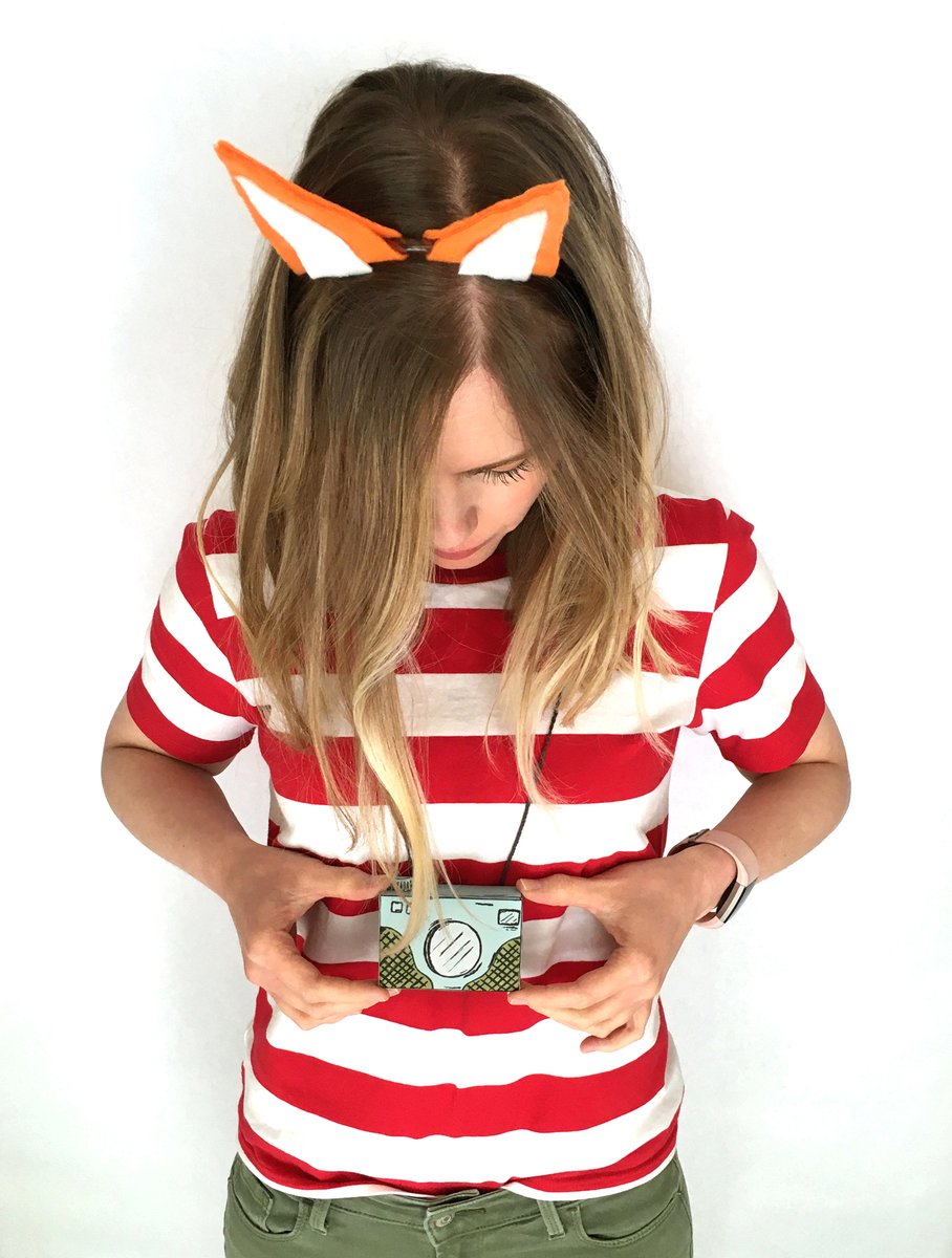 HSWpaper's tweet photo. Looking for a last minute Halloween costume? Try this super easy Fitz the Fox tutorial with free no-sew fox ears and paper camera templates 🦊📸🎃 https://t.co/vKX9T7Lumu

#halloweencostume #nosewcostume #easyhalloweencostumeideas #halloweeneve https://t.co/9W9ecA0Mky