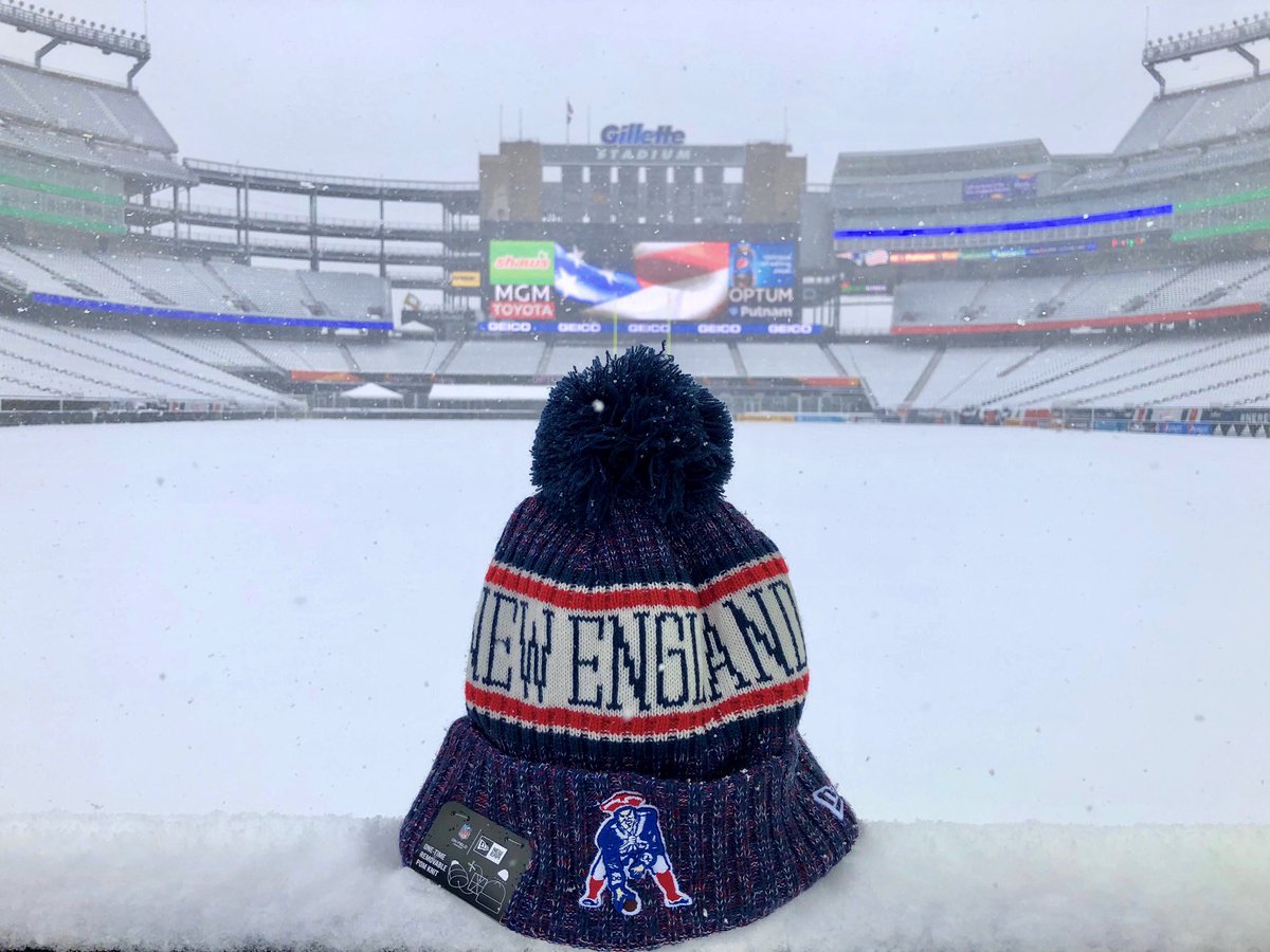GilletteStadium's tweet image. In honor of the first snowfall of the season, we’re giving away @Patriots winter hats!

Retweet &amp;amp; follow us to enter to win!

bit.ly/35P982n