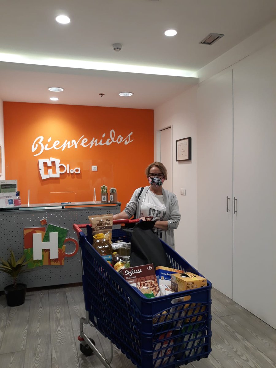 HoleaHuelva's tweet photo. ¡Enhorabuena a las ganadoras de los carros de Carrefour Huelva! 👏🎉
#SorteosHolea #CarrefourHuelva #HoleaHuelva #Holea #Huelva #NosimportasMucho #PartedeTi https://t.co/eWNS7NcxzK