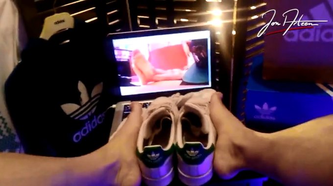 Do you like twink's sexy feet? So watch this hot video: https://t.co/Y2vM60UZqf 
#boyfoot #boyfeet #boyfootfetish