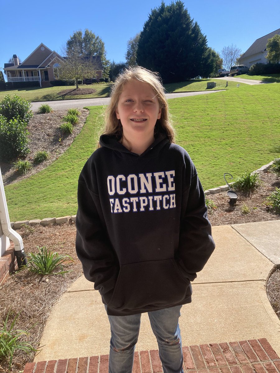 emilycrumedeitz's tweet photo. Good luck @ochsfastpitch @blake_mooney36 from your biggest fan!! #final4 #weareone #deitzstrong https://t.co/t6diovn1JV