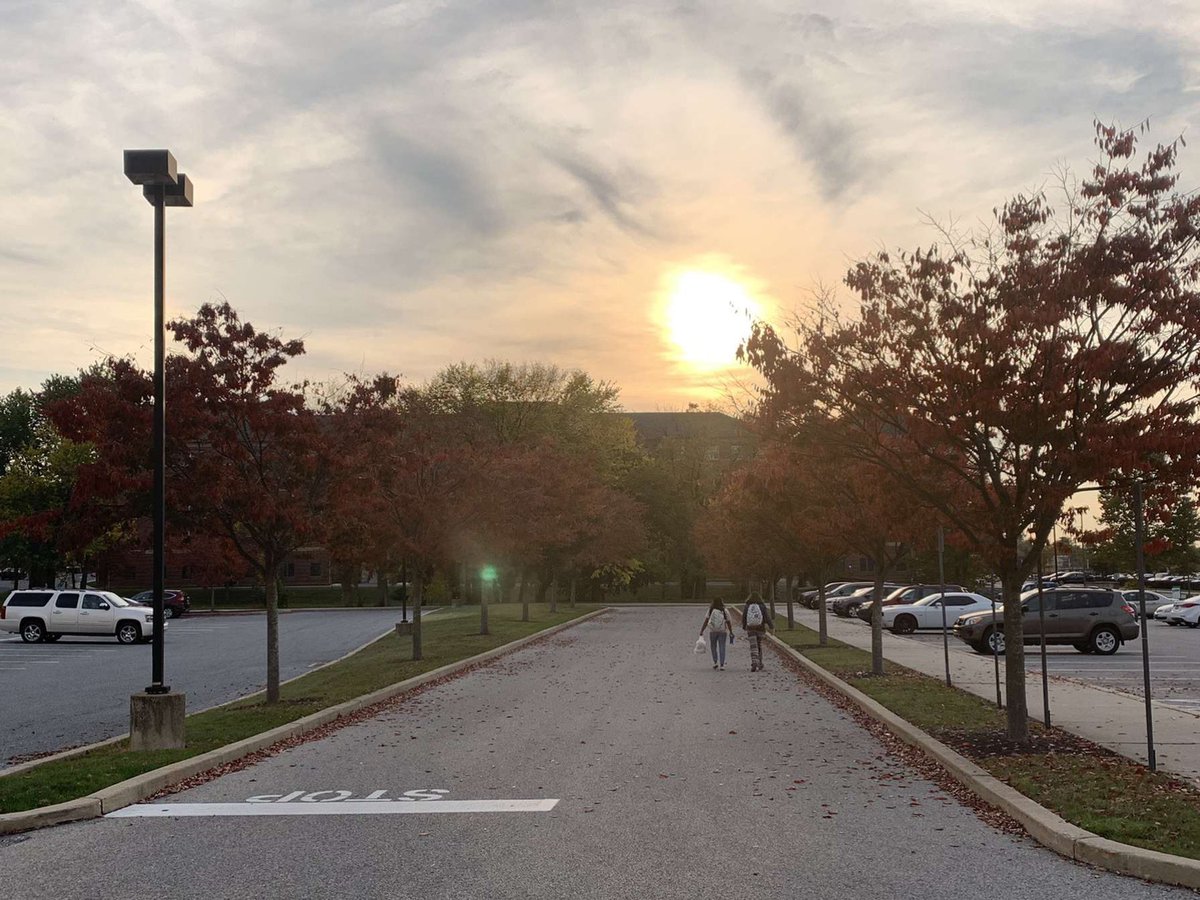 ZachSeiler2's tweet photo. Next up is a scenic photo that was captured over on west campus #SPM230F20 #YCPhunt https://t.co/1A1YLD1lyW