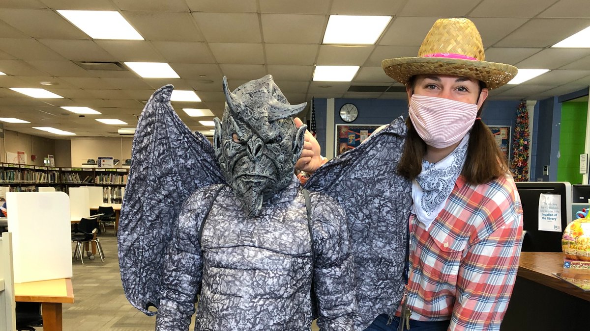 elmd181's tweet photo. It has been a fun spirit week at Elm School for both our hybrid and remote students! #d181proud @CCSD181 https://t.co/ikCv43YmpS