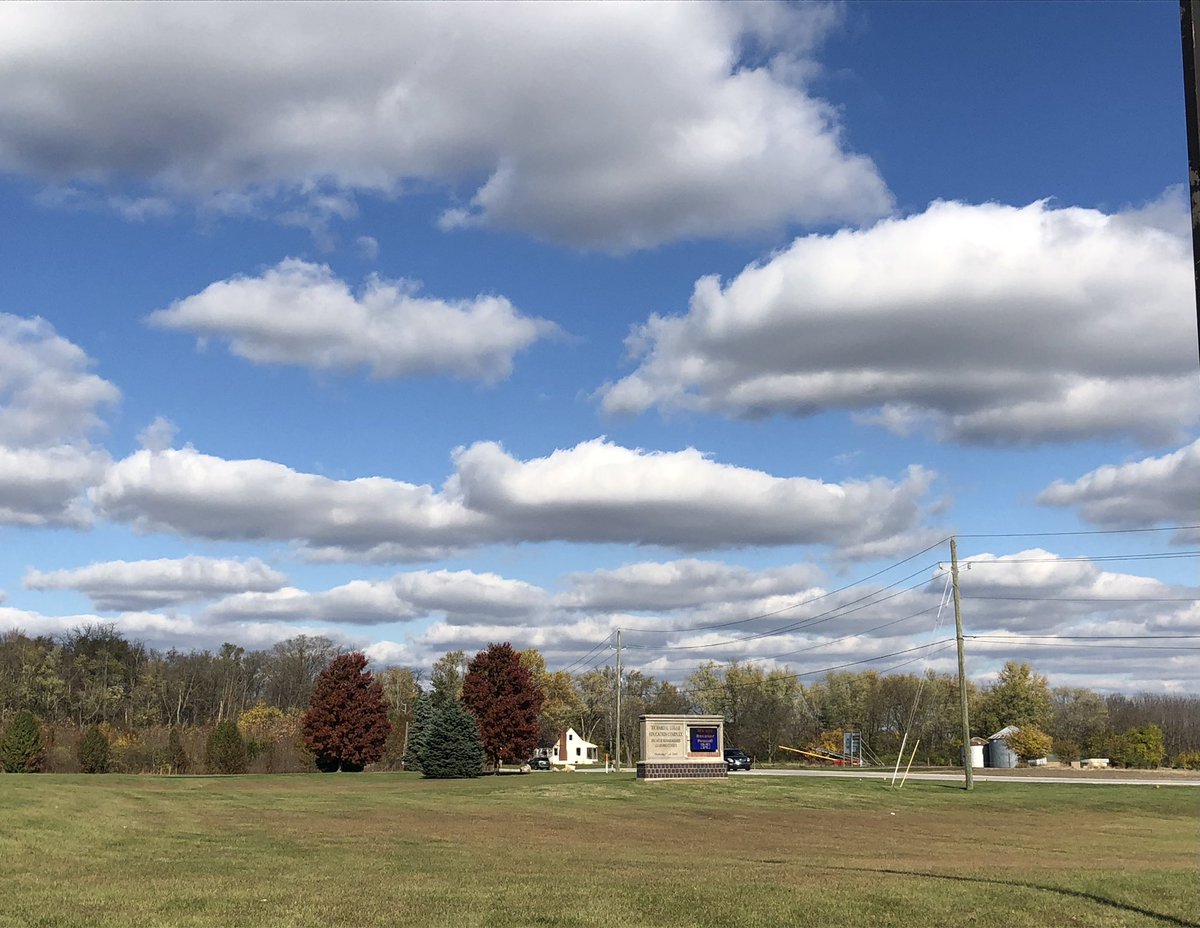 DecaturSRODavis's tweet photo. The beautiful view in front of the DELC this afternoon. #Decaturproud https://t.co/YrGtSVUPX0