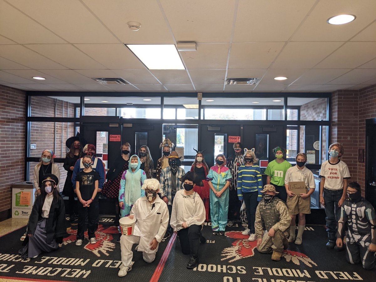Our contest winners! 👻🎃 Nicely done everyone!