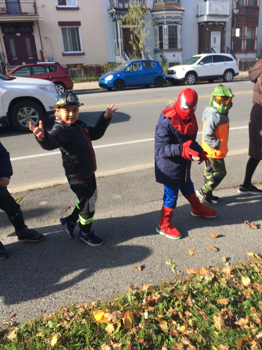 StGabriel_EMSB's tweet photo. @StGabriel_EMSB the happiest #Halloween from all the little monsters #MTL https://t.co/EJlmOqJI7m