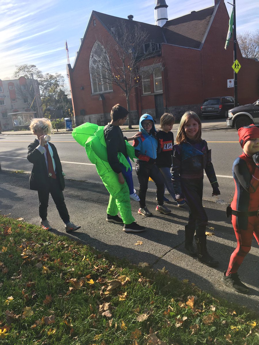 StGabriel_EMSB's tweet photo. @StGabriel_EMSB the happiest #Halloween from all the little monsters #MTL https://t.co/EJlmOqJI7m