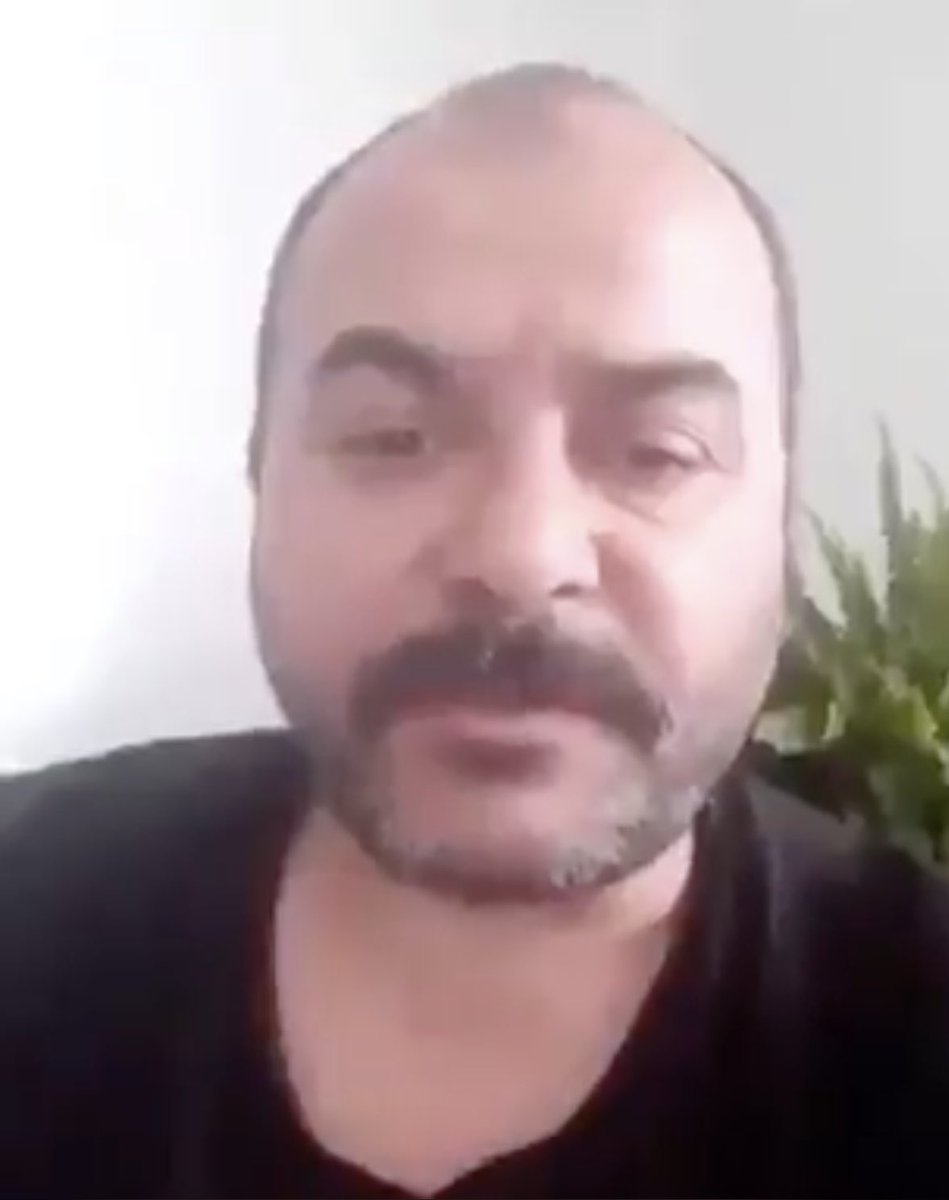 alperdmg's tweet photo. Soldakine köpek , sağdakine insan diyoruz..

#izmir
#deprem https://t.co/yuBZXyZVKT
