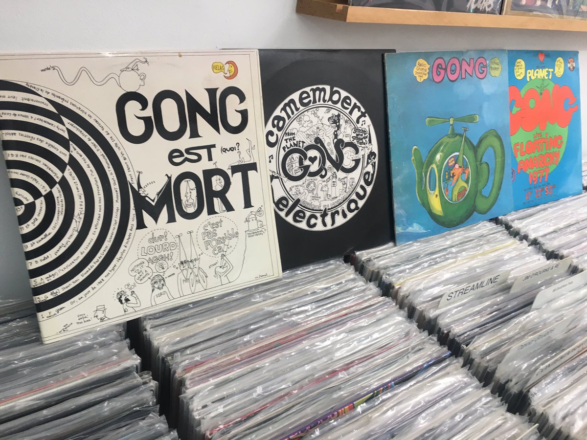 RecordGrouch's tweet photo. Used-In: nice clutch of Gong Lps. Come get your #prog on! Also a nice gift for your “oddball” uncle who is still wearing shorts today & it’s 39 degrees outside #magickbrother #daevidallen #gillismyth #radiognomeinvisible #flutesalad https://t.co/glKYrphQDl