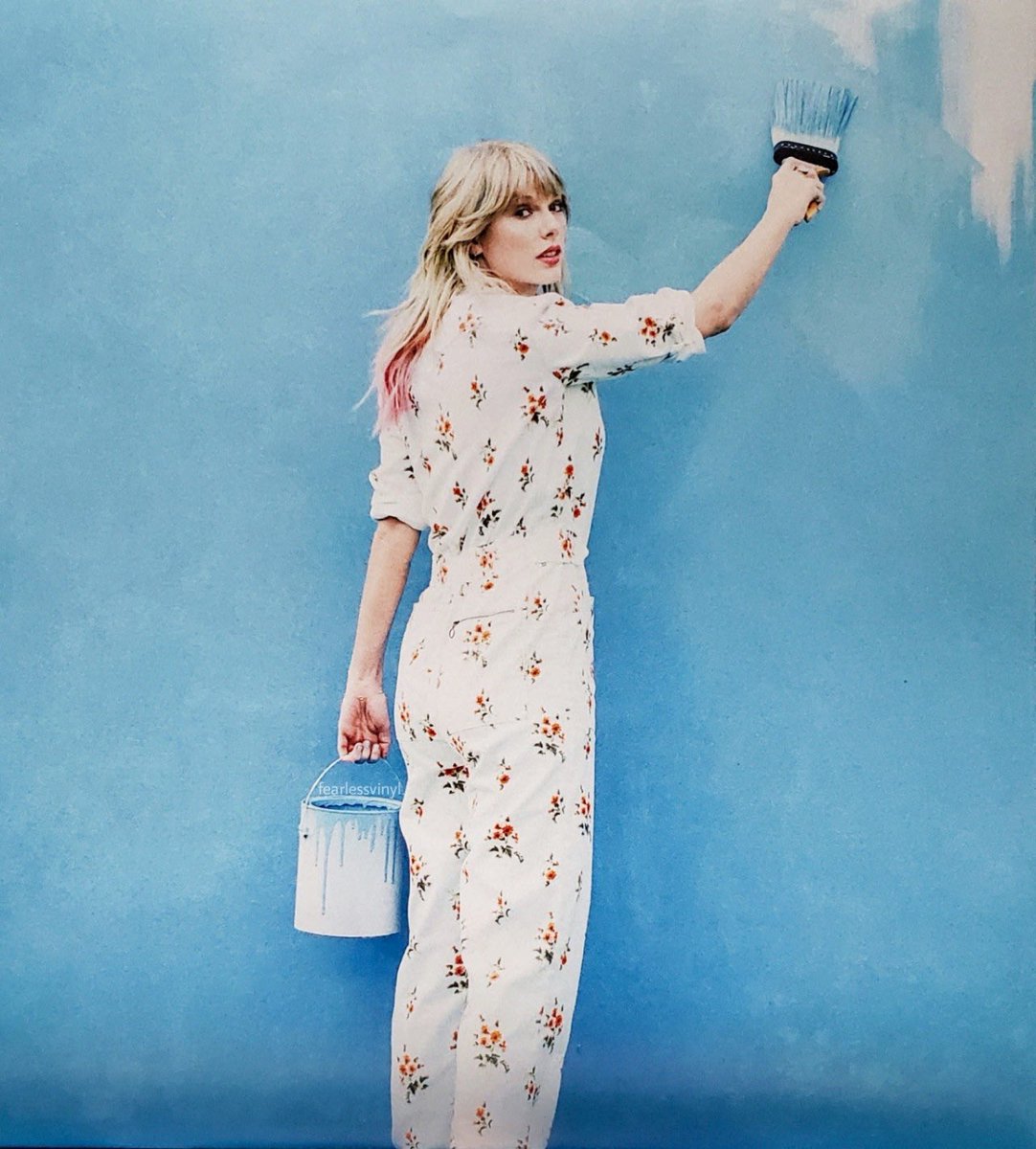 TSwiftNZ's tweet photo. 🎉 RT to vote Taylor Swift for Artist of the Year at the #AMAs 

GOAL: 1000 RTs + 10x replies per account https://t.co/q2VEWrzYAI