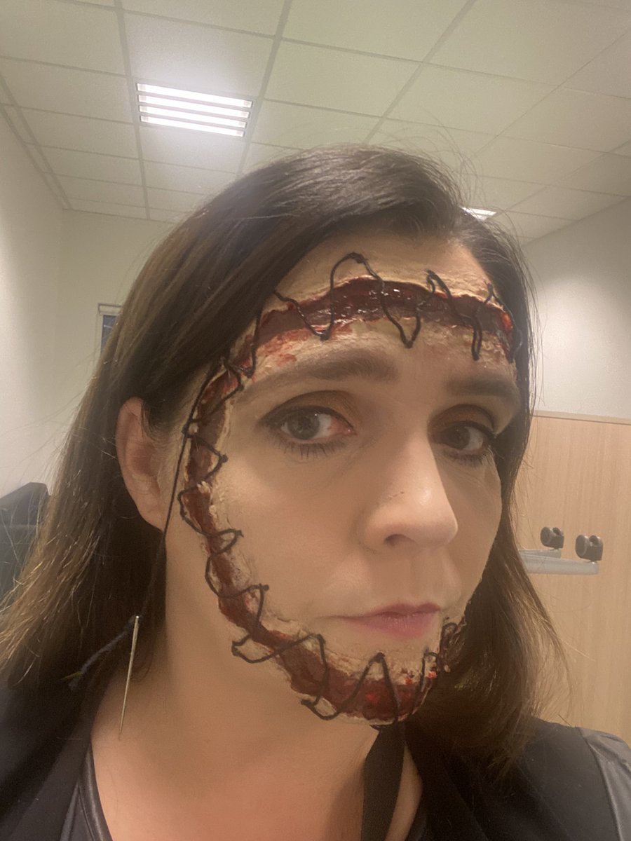 FSnorra's tweet photo. Gleðilega hrekkjavöku 🎃 2020 #millonollo #nollo https://t.co/iwEH4qTKco