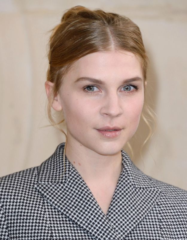 Happy Birthday to Clémence Poésy who turns 38 today! 
