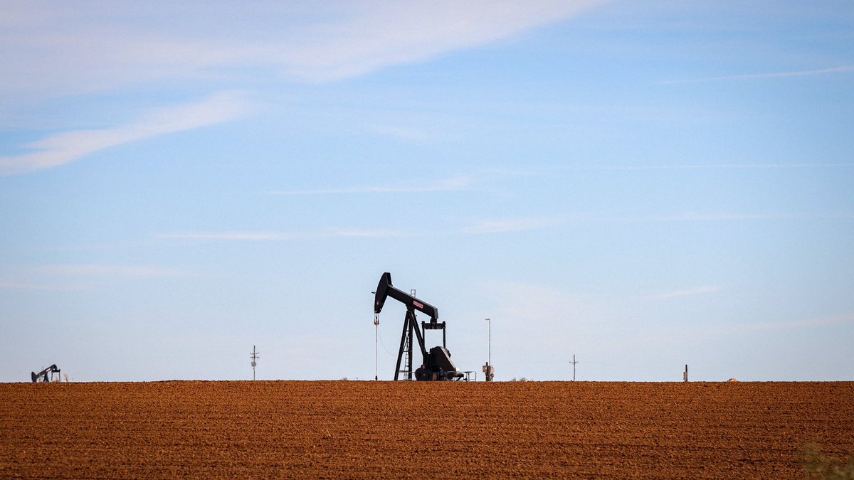CornynResponse's tweet photo. Kamala Harris and @MJHegar look at these photos and see The Enemy. 

Texans look at these pictures and see Jobs. $44 BILLION for K-12 schools. $22.6 BILLION for universities. Energy independence and national security. #TXSEN https://t.co/WvvgAwgh3z