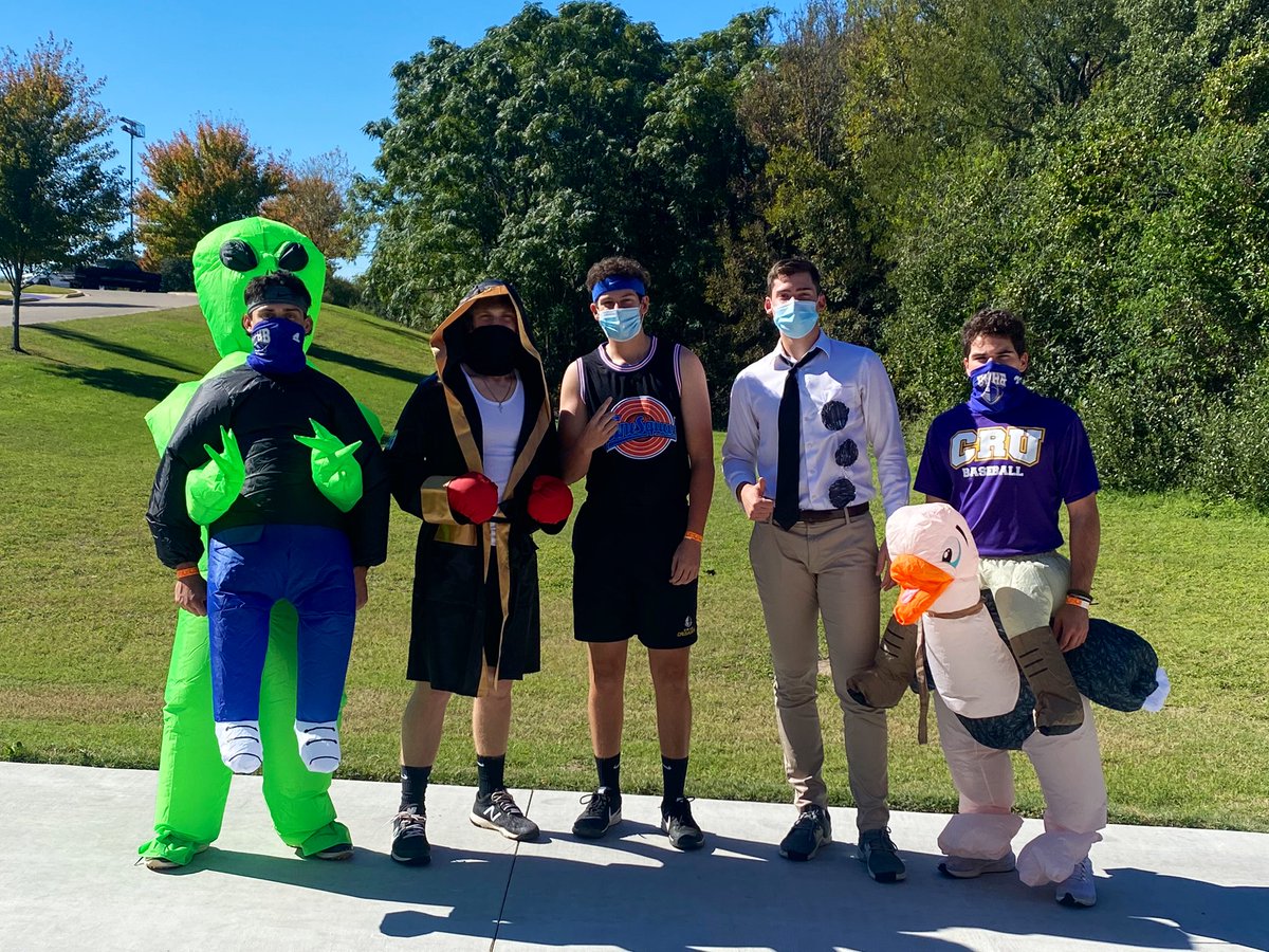 crubaseball's tweet photo. ⚾️🎃👻

 #gocru https://t.co/HZS1MGnp8s