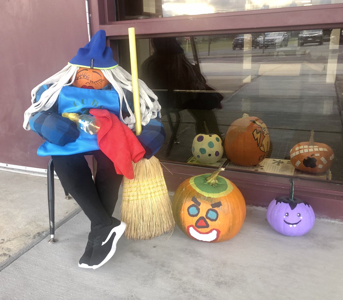 CRESCubs's tweet photo. Halloween #CubRunFun 🎃 https://t.co/atZ0D1v9wI