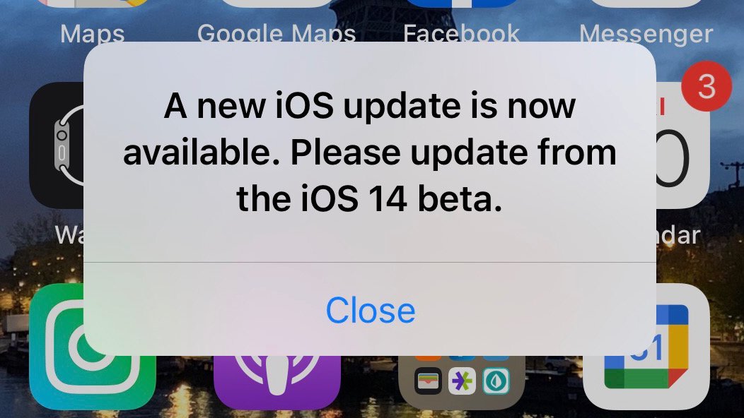lifehacker's tweet photo. Help! Why is my iPhone harassing me about a missing update? https://t.co/AEIMz1uXwj #Tech911 https://t.co/oBvnBWw6vf
