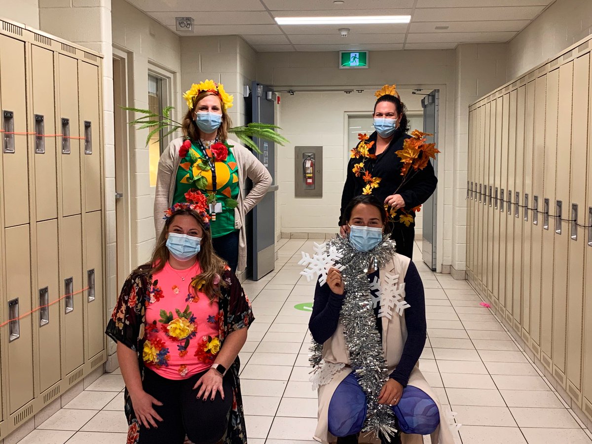 The intermediate division dressing up as the seasons! 🍂🌻❄️☀️ #weareHRM <a href="/HolyRosaryM/">Holy Rosary, Milton</a>