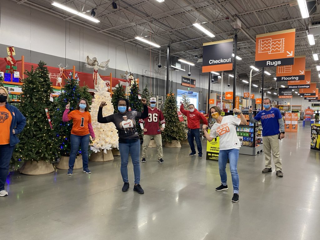 Fan Fantastic Friday <a href="/2314/">none</a>.  Showing our team spirit. <a href="/jody_delicato/">Jody Delicato</a> <a href="/DebraBakerHD/">Debra Baker-Murph</a> @AmandaW2314 <a href="/wayne2314/">Wayne Williams</a> <a href="/SudduthGmail/">Mark Sudduth</a> <a href="/1974matthall/">Matt Hall</a> <a href="/EddieLadd/">Eddie Ladd</a> <a href="/KeriHarris2013/">Keri Harris</a> <a href="/NancyFarley3197/">Nancy Farley</a>