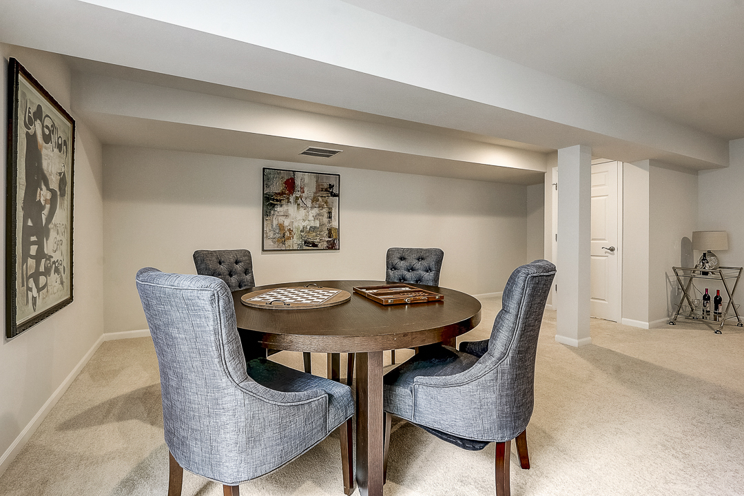 ShodeenHomes's tweet photo. We love Friday Night Game Night, order your favorite pizza and play your favorite board games with the family. What's your favorite new board game? Ours in Splendor... #shodeenhomes #makingmemories #familygamenight #newhomes #finishedbasements #boardgames ๐ฟ๐ฒ๐งฉโ๐ฏ๐ฎ๐ฅค๐ซ https://t.co/N3GSH9Z6s1