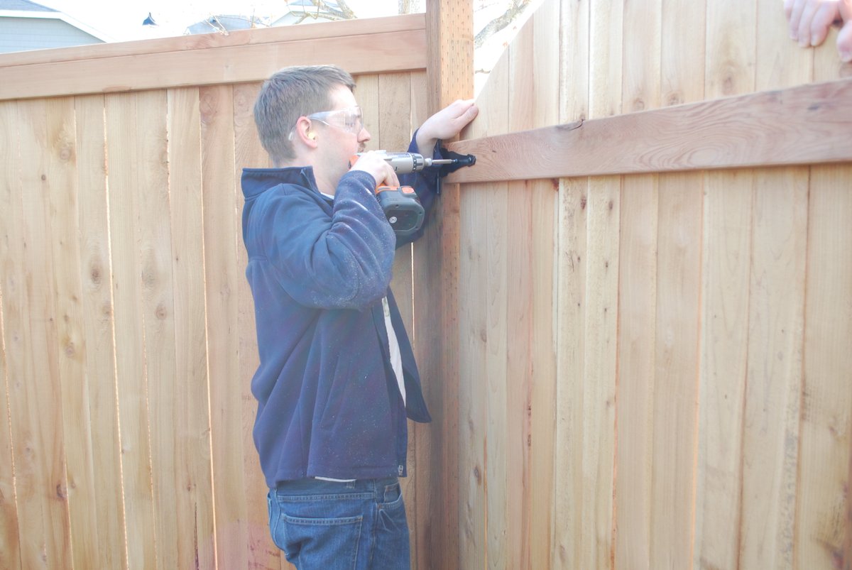 Josh Powell melted something made of metal the night after his wife disappeared. Police and the FBI were never able to figure out what it was, but I have strong theory it was a Ridgid impact driver (Josh shown here using a different but similar tool).